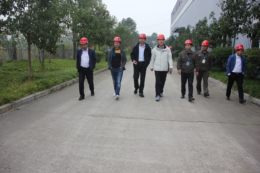 合作共贏，攜手前行